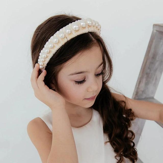 Elegant Pearl Hairband - APAMAH